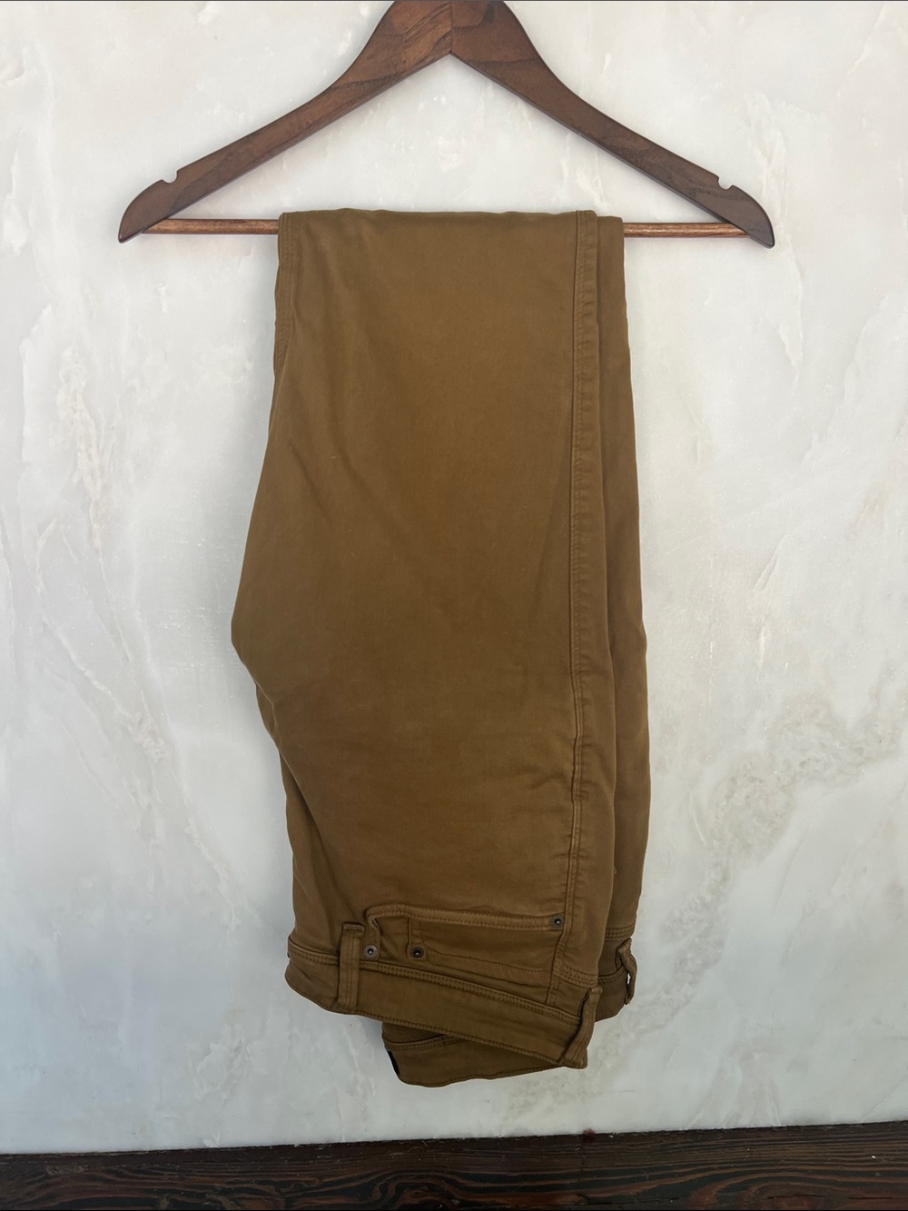 Men's Classic Chino Pants in Caramel Tan